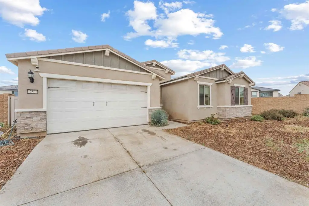 750 Green Court, Perris, CA 92571 - #1