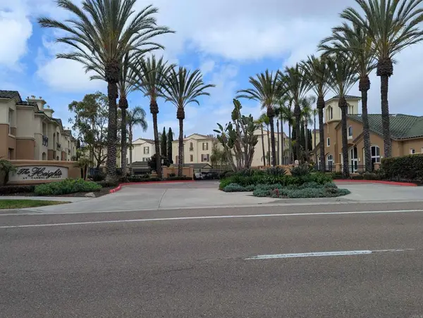 Carmel Country Carmel Country #303, San Diego, CA 92130