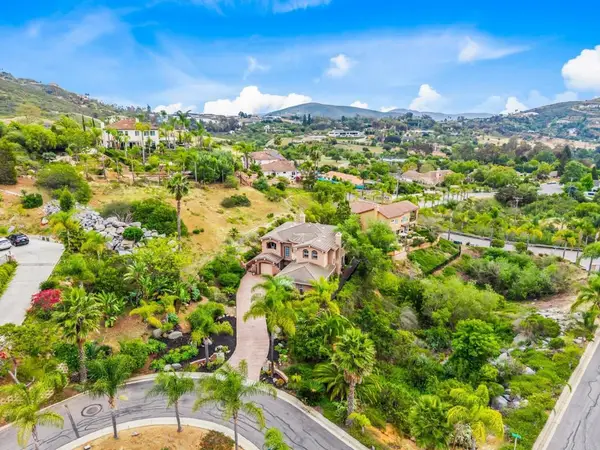 3727 Vista Rim Place, Vista, CA 92084