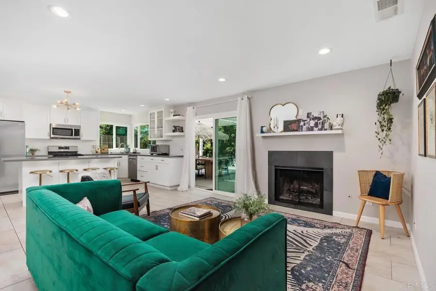 1744 Calle Jules, Vista, CA 92084 - #2