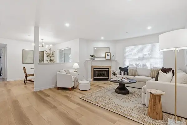 150 N River Circle N #105, Oceanside, CA 92057