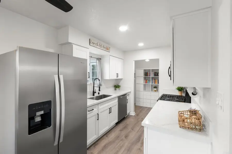 1625 Anza Avenue, Vista, CA 92084 - #3