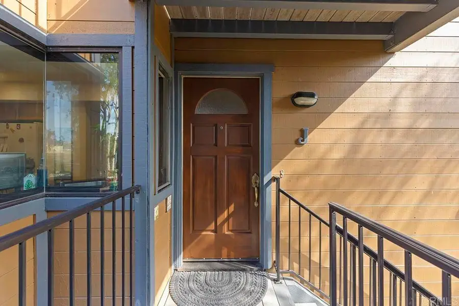 4009 Layang Layang Circle, Carlsbad, CA 92008 - #3