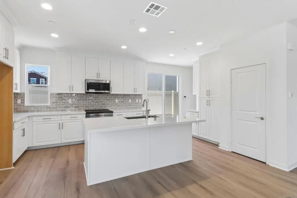 711 Kingbird Loop, Oceanside, CA 92058 - #1