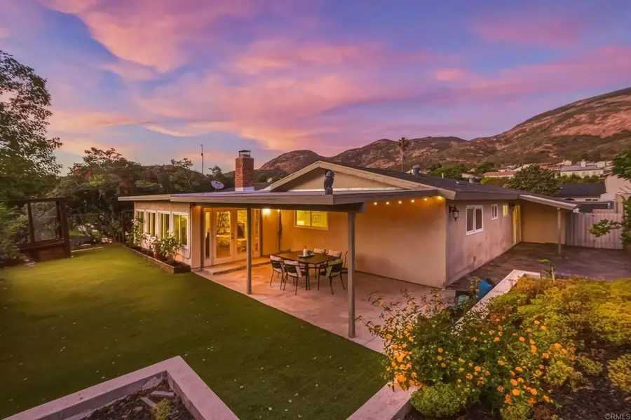 7416 Rowena Street, San Diego, CA 92119 - #2