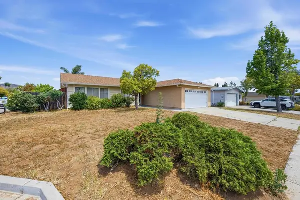 10016 Bilteer Court, Santee, CA 92071