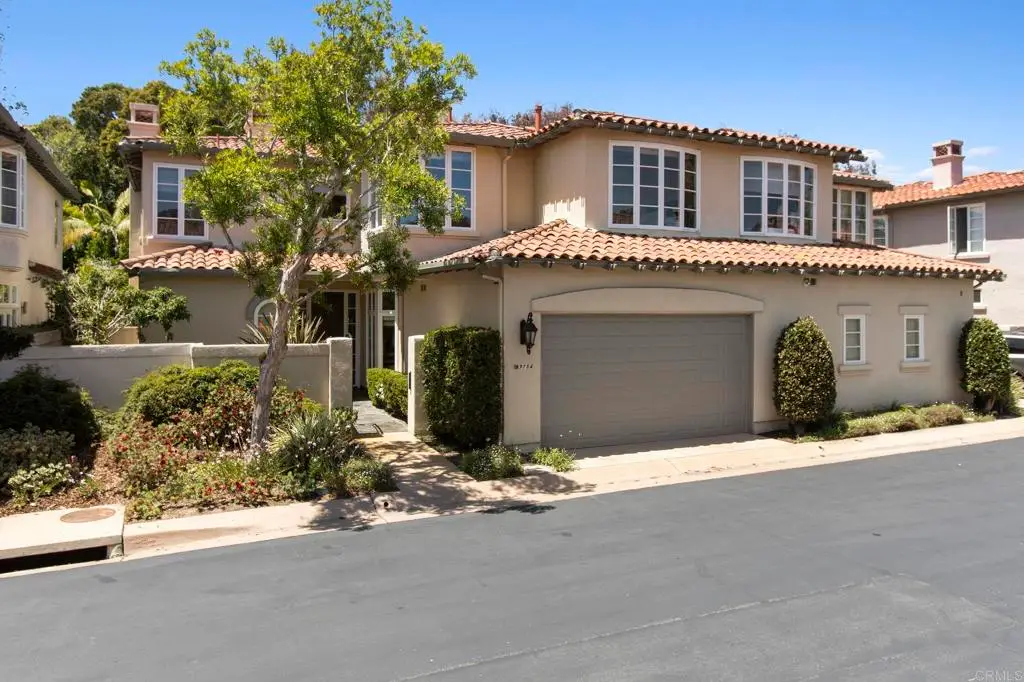 9784 Claiborne Square, La Jolla, CA 92037 - #1