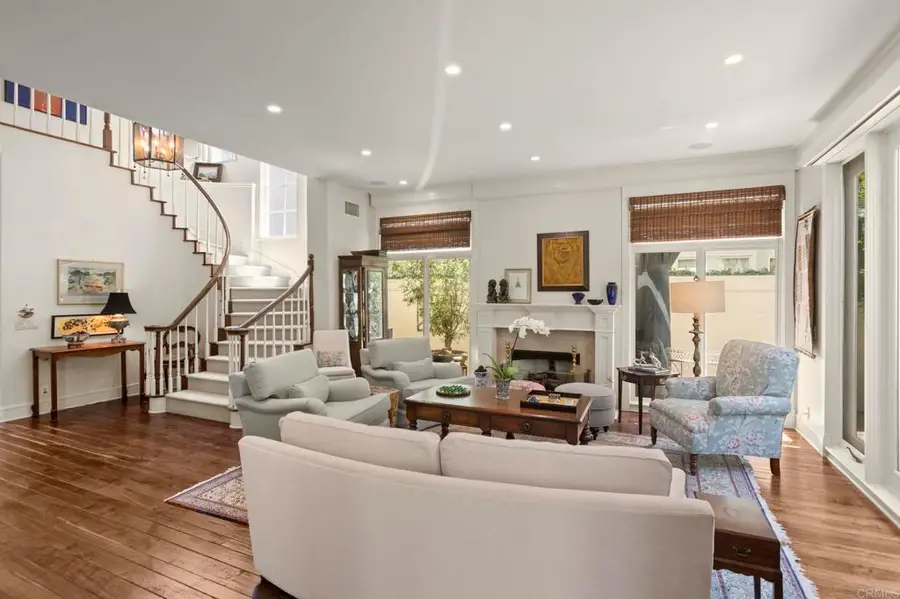 9784 Claiborne Square, La Jolla, CA 92037 - #3