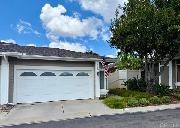 907 Wentworth Circle, Vista, CA 92081