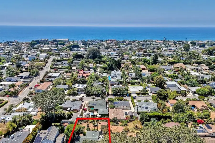 932 Stratford Drive, Encinitas, CA 92024 - #3