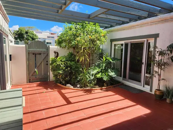 3621 Vista Campana S #16, Oceanside, CA 92057