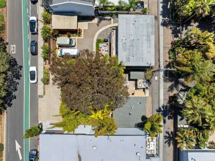 748 N Coast Highway 101, Encinitas, CA 92024 - #3