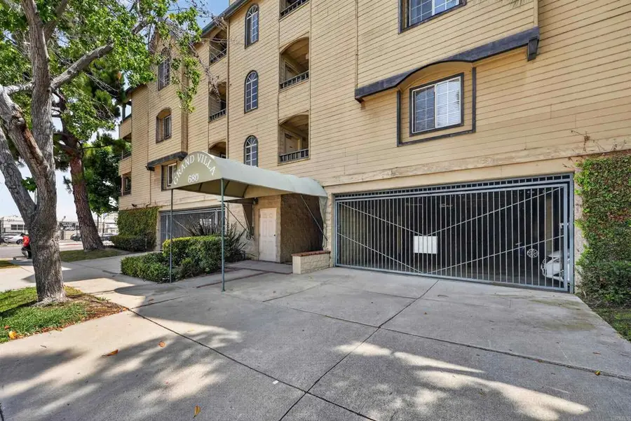 680 Grand Avenue #204, Long Beach, CA 90814 - #2