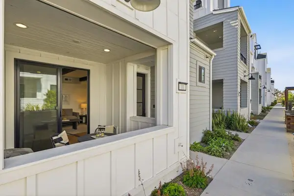 1601 San Remo Place #101, Encinitas, CA 92024