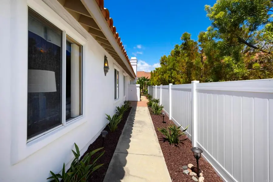 4044 Aeolia Way, Oceanside, CA 92056 - #3
