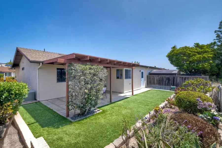 4545 Golden Ridge Dr, Oceanside, CA 92056 - #2