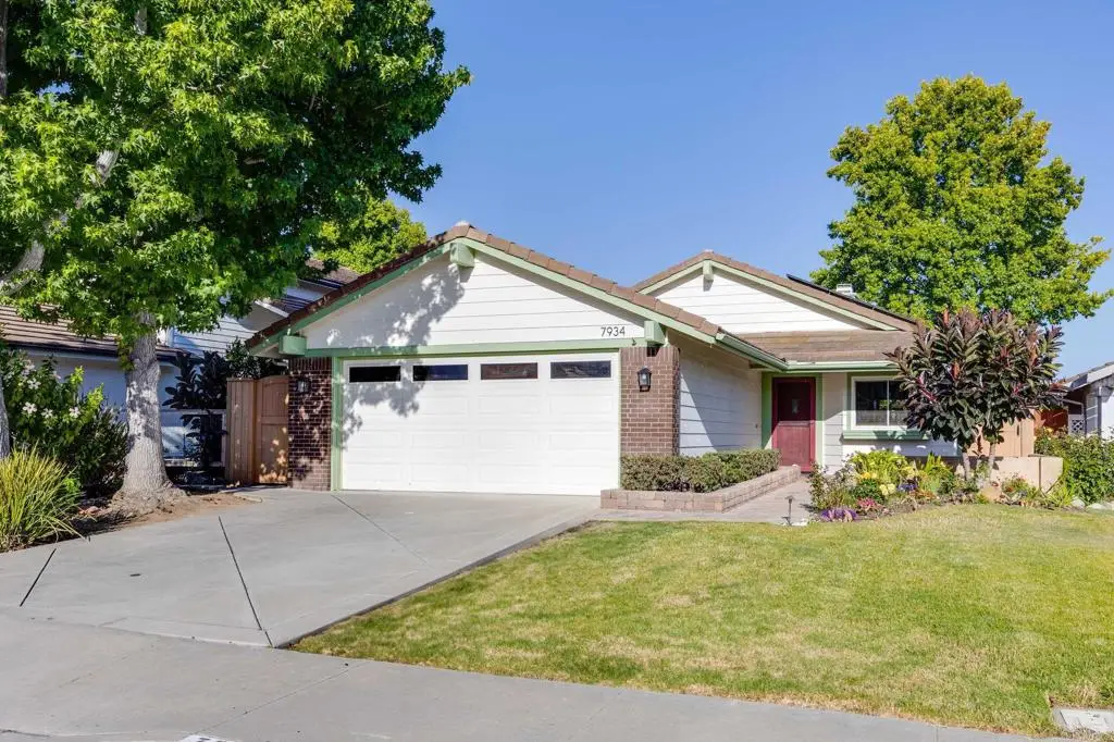 7934 Calle Posada, Carlsbad, CA 92009 - #1
