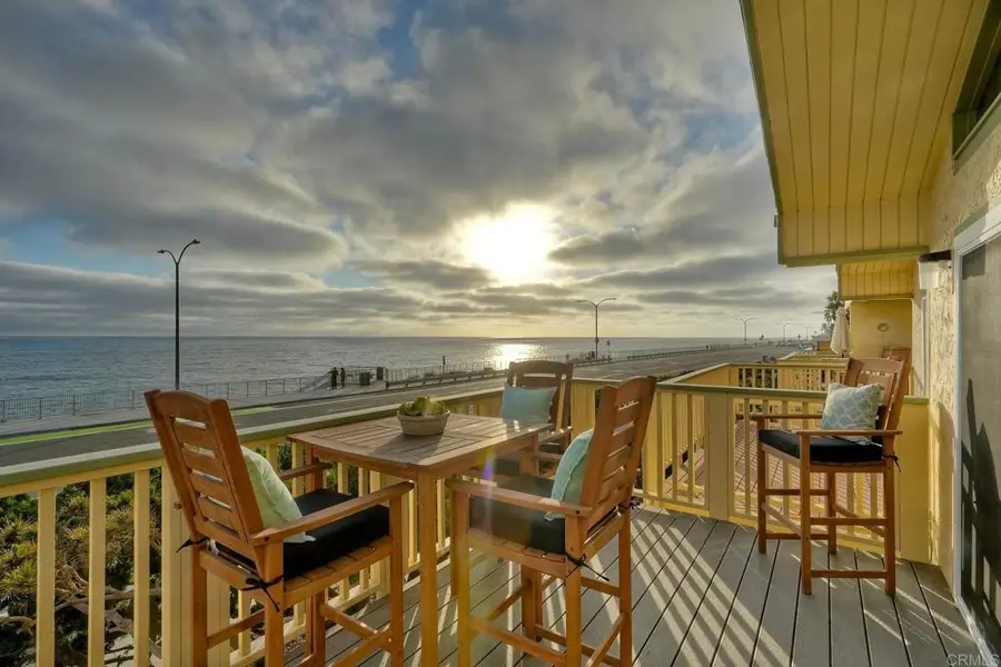 3438 Carlsbad Boulevard, Carlsbad, CA 92008 - #3