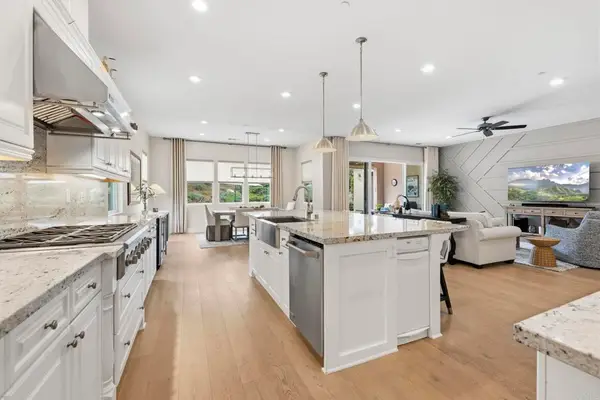 5468 Reef Circle, Carlsbad, CA 92008