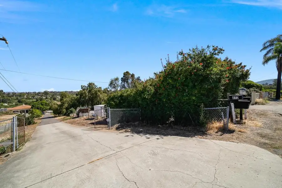 412 Taylor Street, Vista, CA 92084 - #3