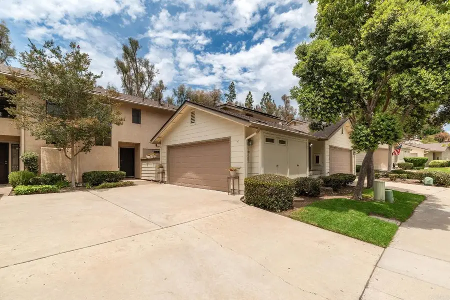 10487 Crosscreek, San Diego, CA 92131 - #2