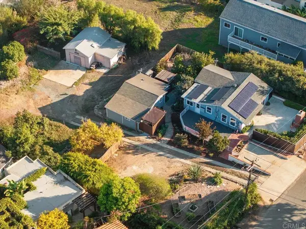697 Ocean View Avenue, Encinitas, CA 92024