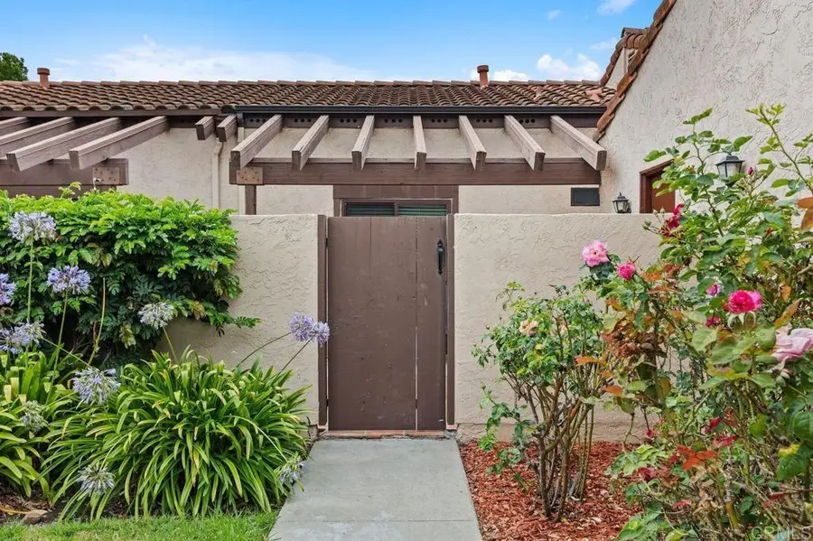 2068 Golden Circle Drive, Escondido, CA 92026 - #2