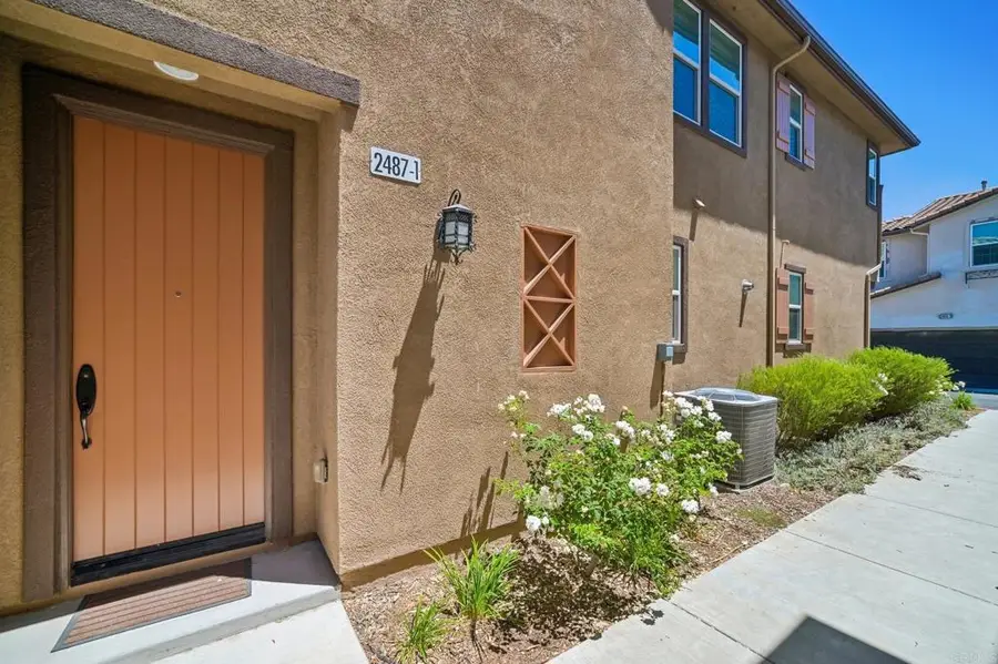 2487 Ascending Oaks Lane #1, Simi Valley, CA 93063 - #2