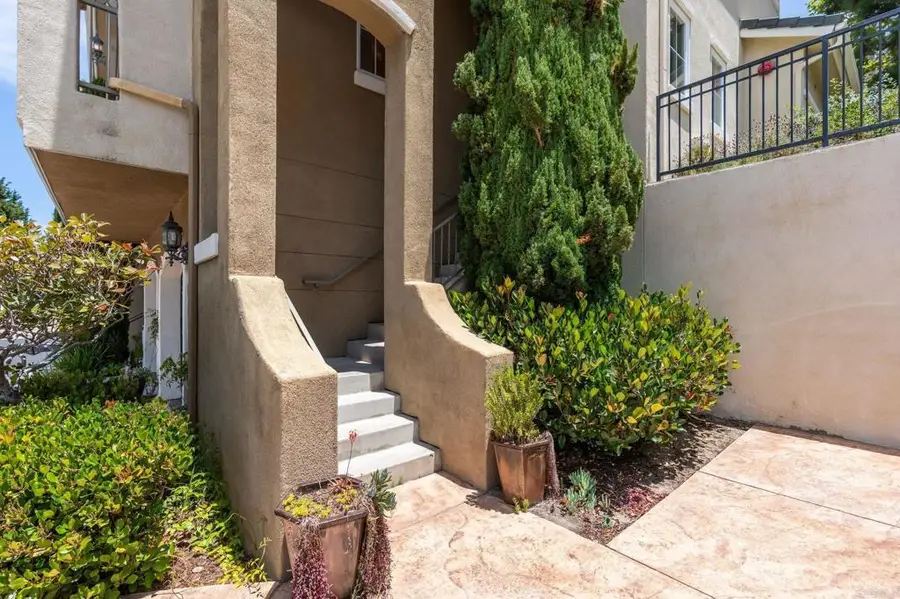 3806 Quarter Mile Drive, San Diego, CA 92130 - #3