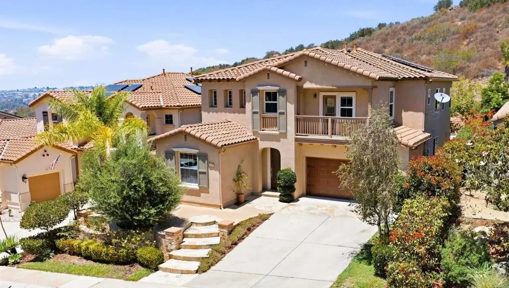 1089 Via Vera Cruz, San Marcos, CA 92078 - #1