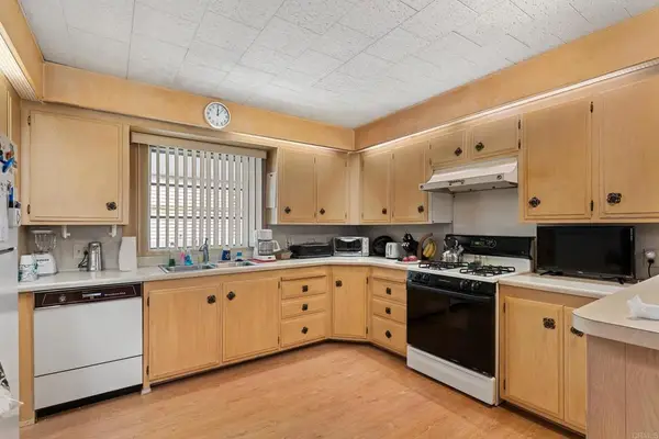 8901 Eton Avenue #87, Canoga Park, CA 91304