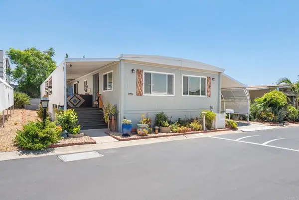 1010 E Bobier #17, Vista, CA 92084