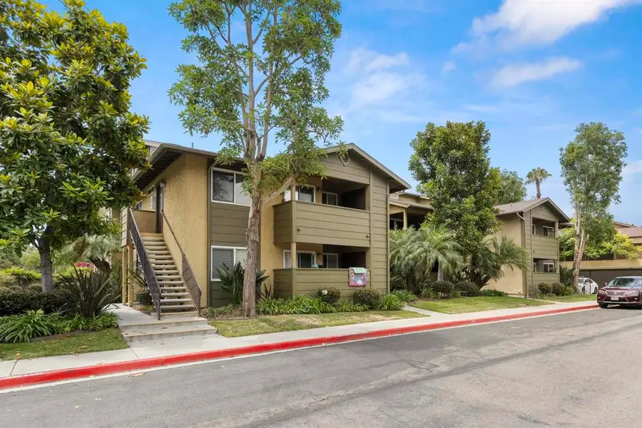 156 Avenida Descanso #C, Oceanside, CA 92057 - #2