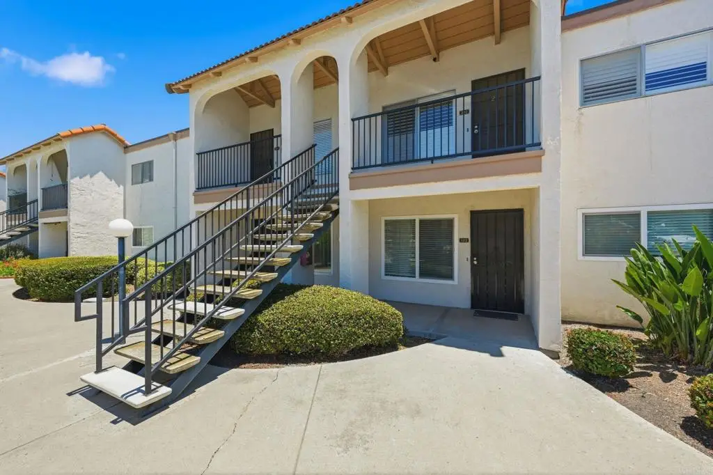204 Candice Place, Vista, CA 92083 - #1