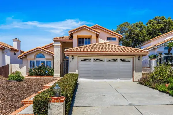 9220 Calle De Vista Oeste, San Diego, CA 92129