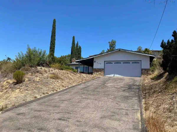 544 Barnaville Ln, San Marcos, CA 92069