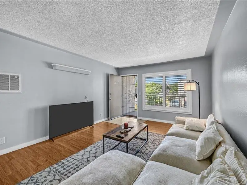 202 Candice Place, Vista, CA 92083 - #3