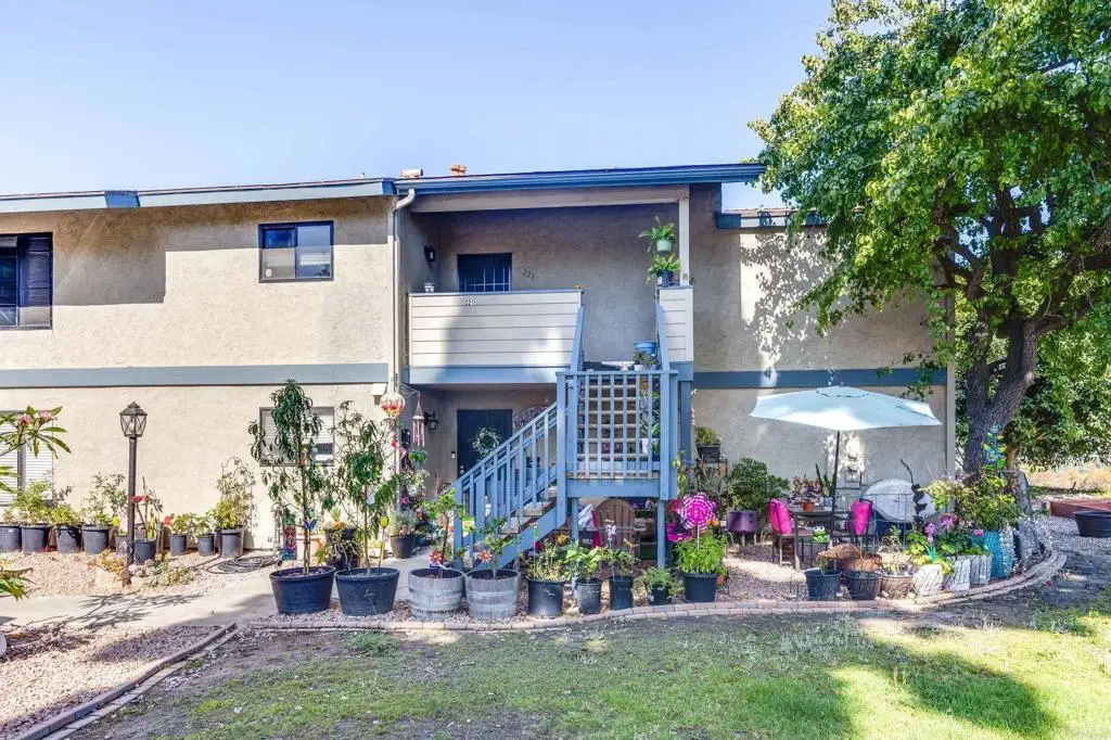221 Stage Coach Road, Oceanside, CA 92057 - #1