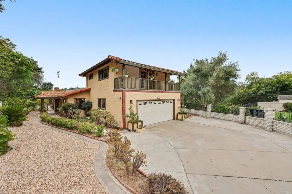 983 El Pajodo Place, Vista, CA 92084 - #1