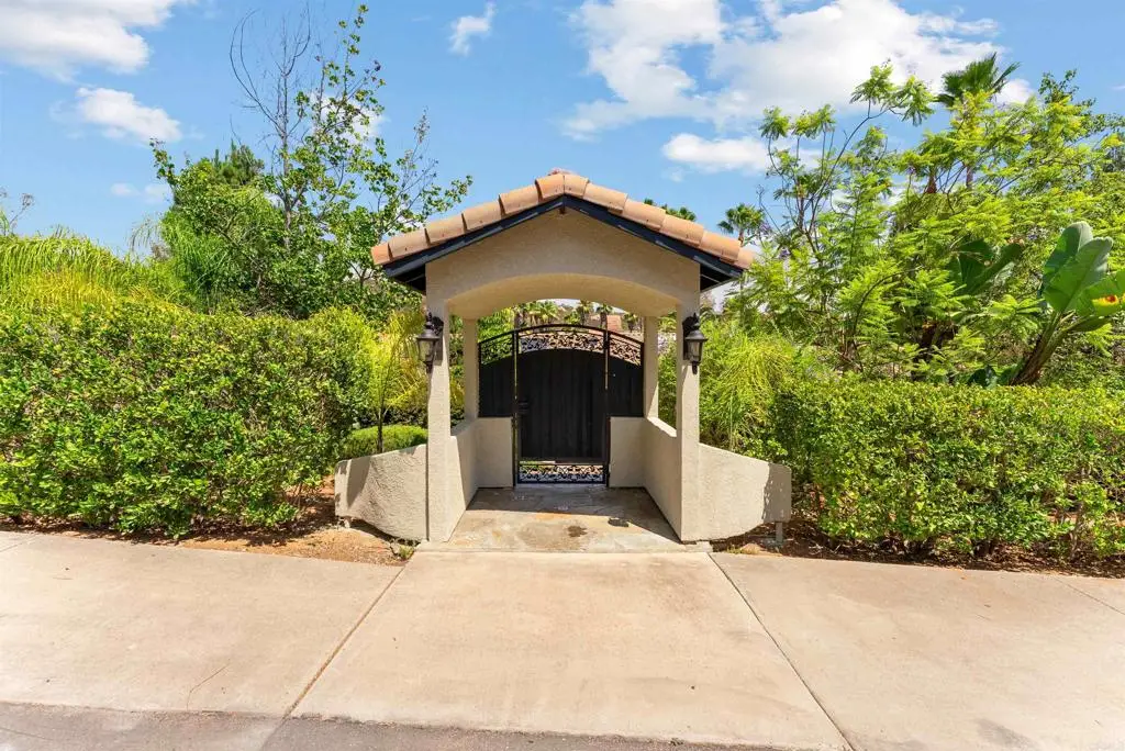 15321 Via Molinero, Poway, CA 92064 - #1