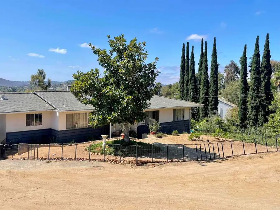 3158 Mary Ln, Escondido, CA 92025 - #2