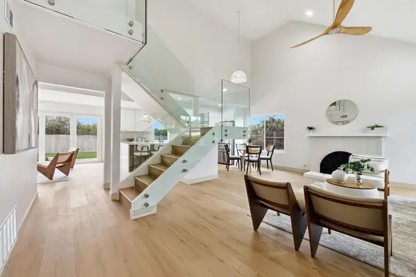 1744 Village Run N, Encinitas, CA 92024