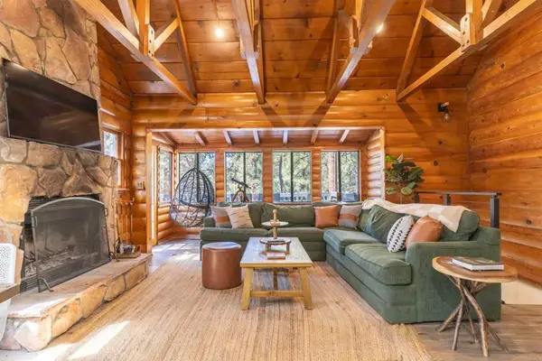 131 E Aeroplane Boulevard, Big Bear City, CA 92314