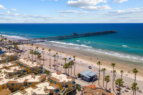 400 N The Strand #7, Oceanside, CA 92054