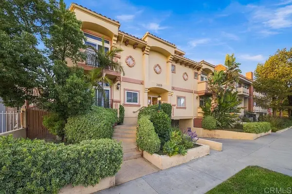 14819 Magnolia Boulevard #7, Sherman Oaks, CA 91403