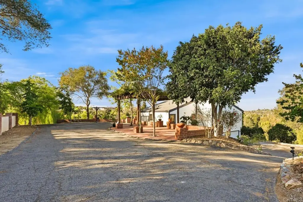 335 Morro Hills Road, Fallbrook, CA 92028 - #1