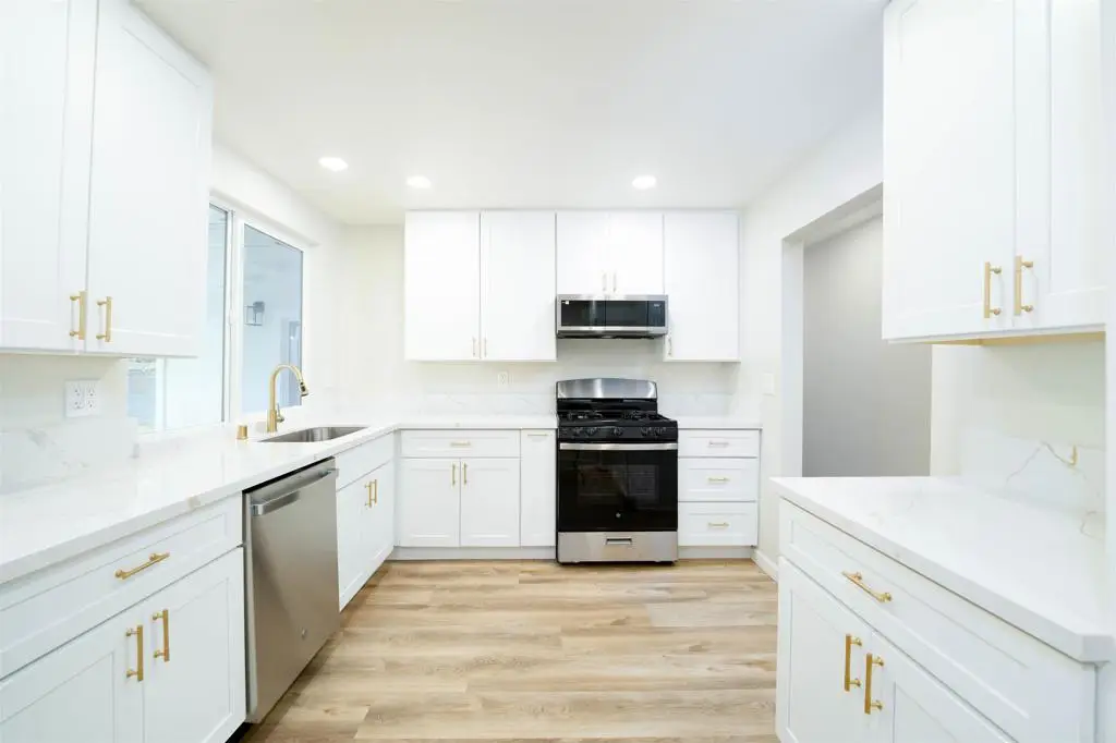 1758 Manor Drive, Vista, CA 92084 - #1