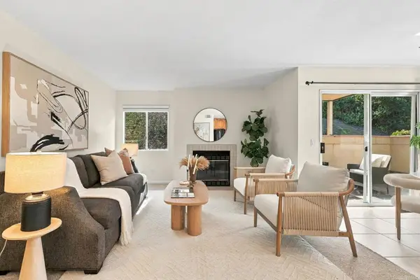 11215 Avenida De Los Lobos #B, San Diego, CA 92127