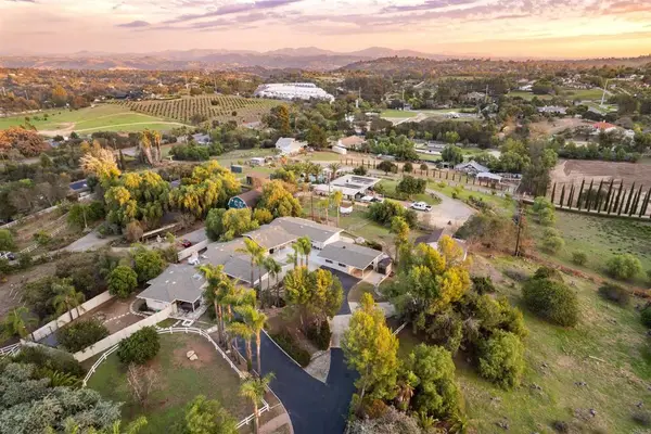 405 Olive Hill Way, Fallbrook, CA 92028