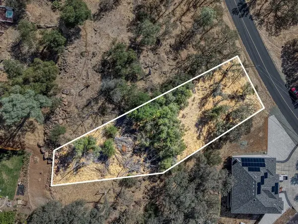 19744 Powder Horn Road, Hidden Valley Lake, CA 95467